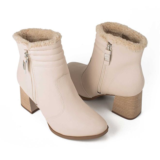 Bota cano hot sale curto clara